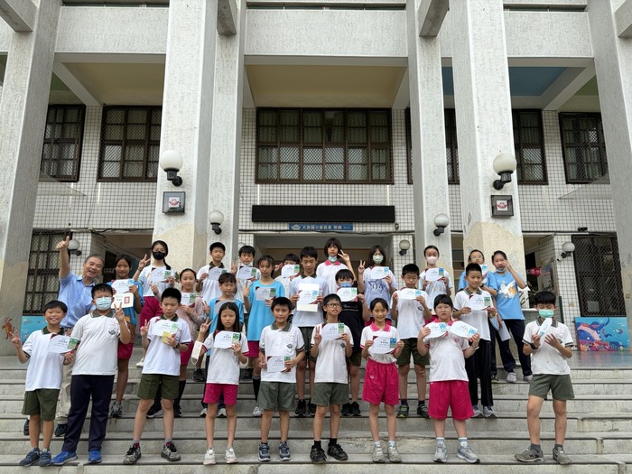 恭喜本校獲得康軒雲學校 學力爭鋒賽四到六年級前十名學生，感謝老師們用心指導。