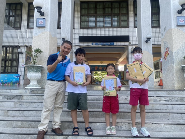 恭喜六年八班楊小蓁、四年十二班李孟融、三年九班鍾瀅羽獲得兒童天地入選刊登。感謝 賴慶霖老師 、江元凱老師、徐麗芬老師用心指導。圖片