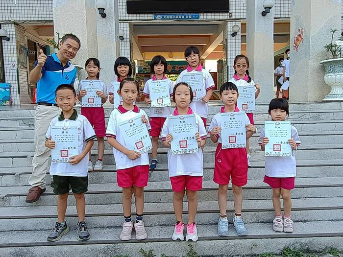 114學年教師節敬師卡比賽二年級得獎名單圖片