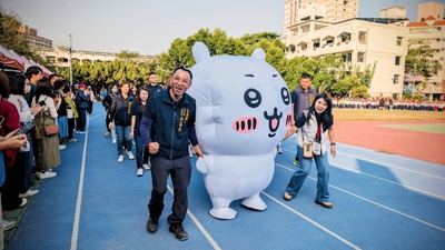 台中大勇國小校慶嗨翻天！ 全校總動員，運動場成歡樂海洋！圖片