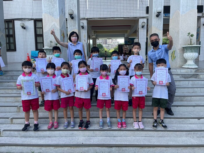 通過112年6月份閱讀認證榮譽榜