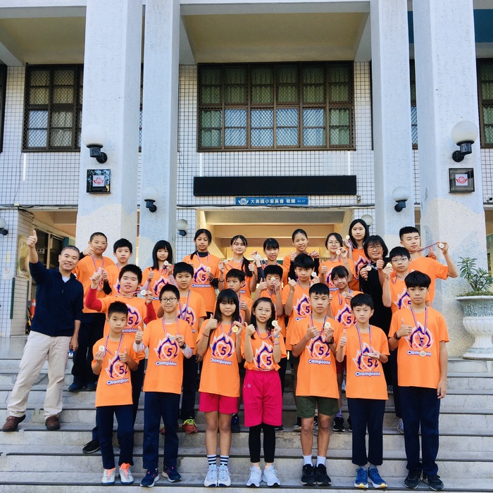 605參加113學年度普及化全市路跑決賽 榮獲 甲組 第一名