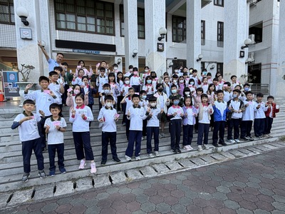 恭喜 3年級各班榮獲「無菸家庭」成就獎勵